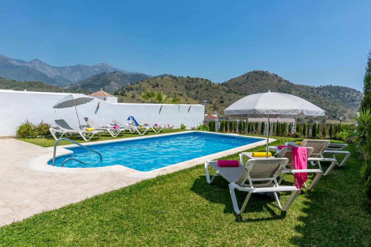 Nerja Paradise Rentals - Villa Cataleya フリヒリアナ エクステリア 写真